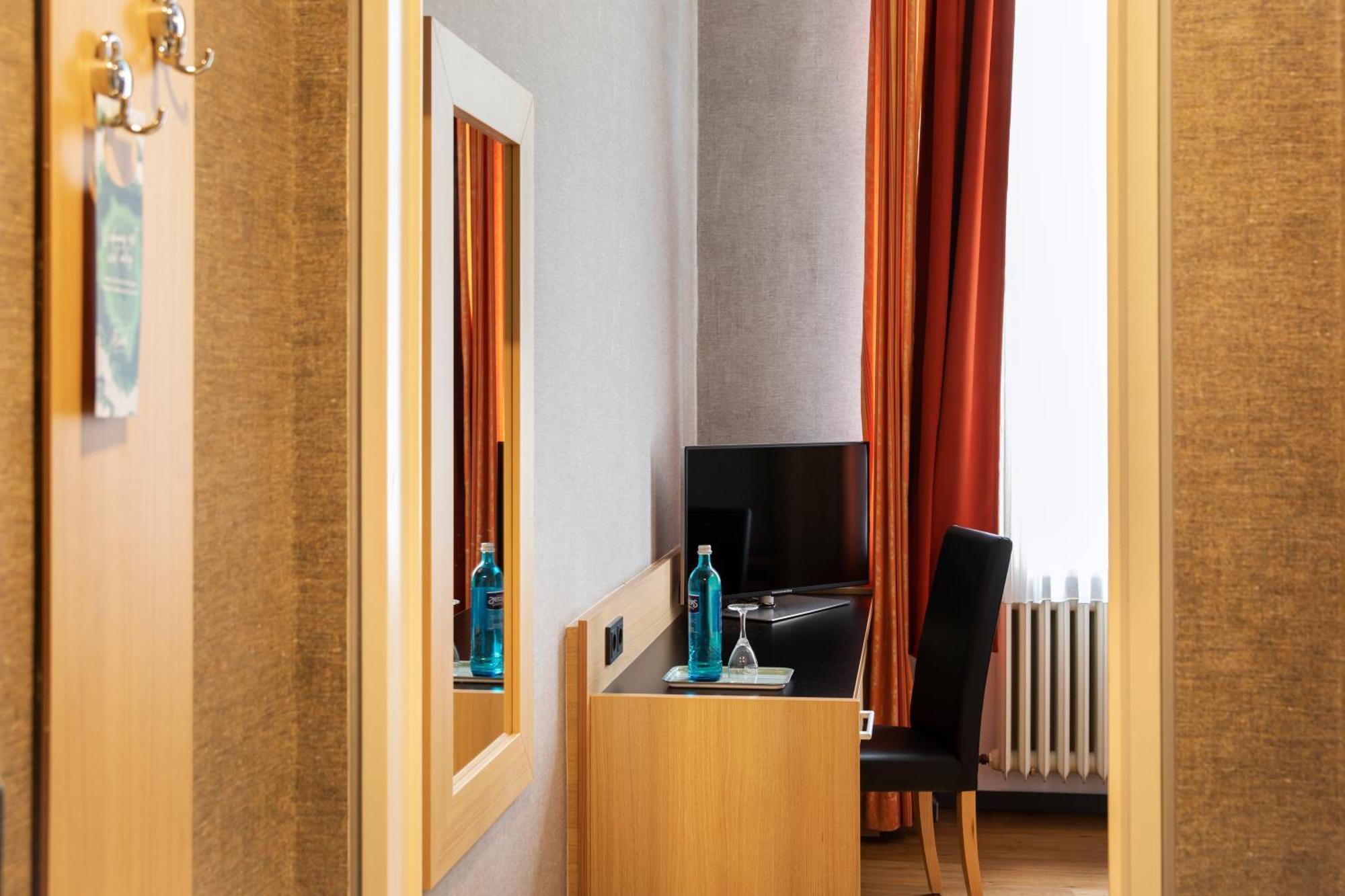 Roomingtons Hotel Franziskushoehe Lohr Exterior photo