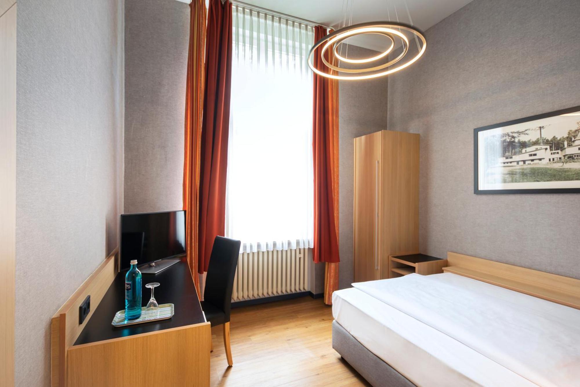 Roomingtons Hotel Franziskushoehe Lohr Exterior photo